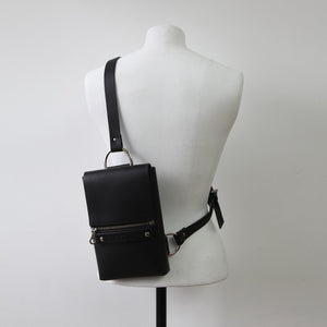 ARCHIVAL CROSS BODY POUCH