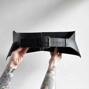 ARCHIVAL HIGH POINT CORSET BLACK / EXTRA LARGE