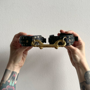 ARCHIVAL THIN STUDDED CUFFS BLACK / MEDIUM TO LARGE