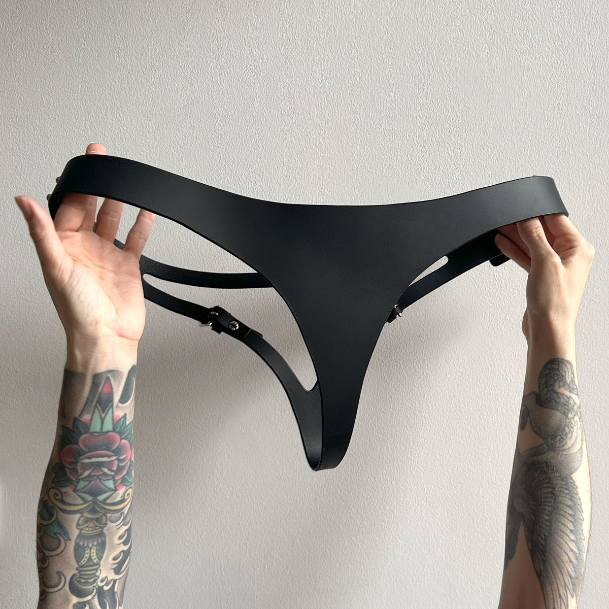 ARCHIVAL CUT OUT KNICKERS BLACK / MEDIUM