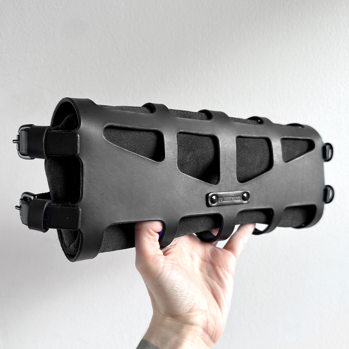 ARCHIVAL HARNESS CLUTCH BLACK