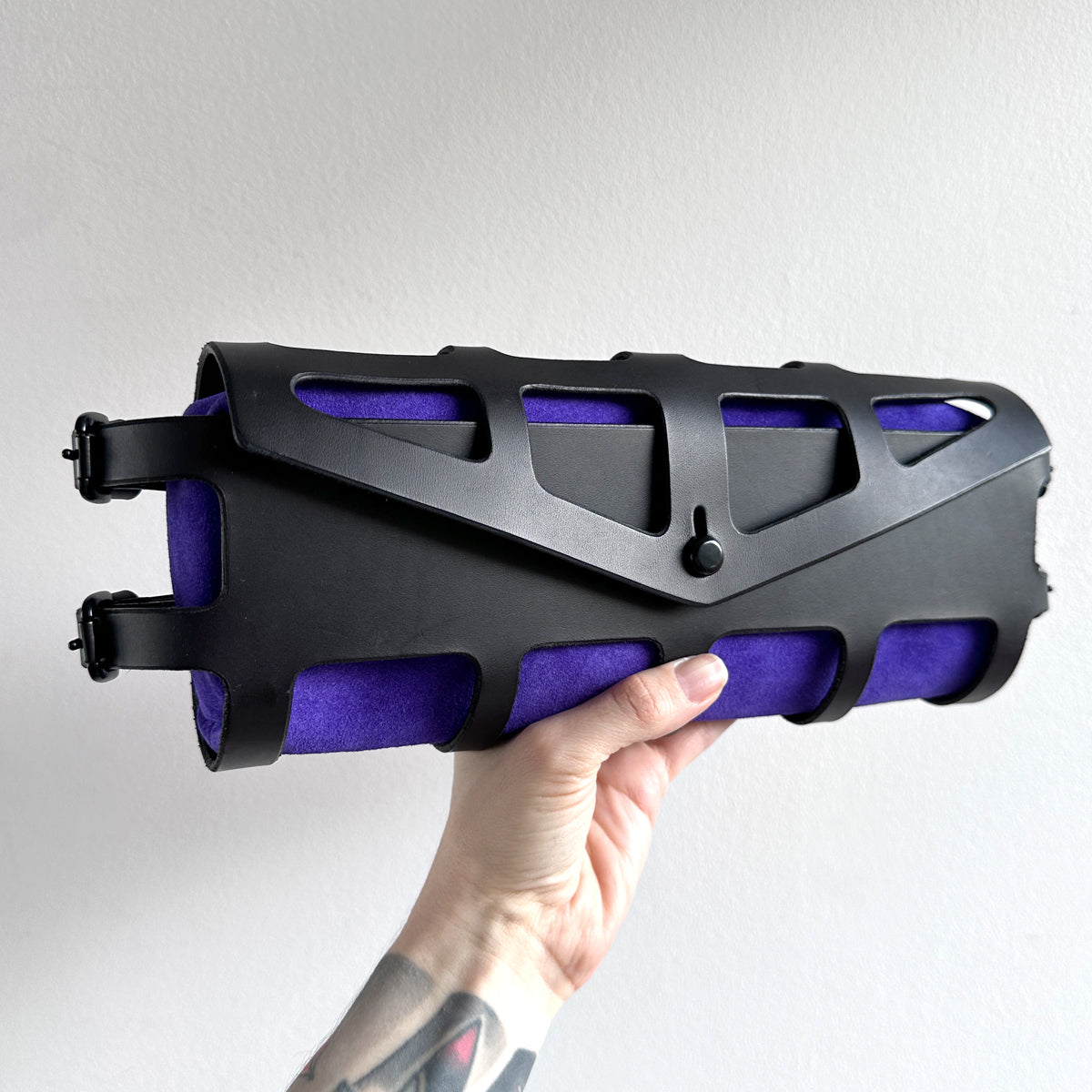 ARCHIVAL HARNESS CLUTCH BLACK &amp; PURPLE