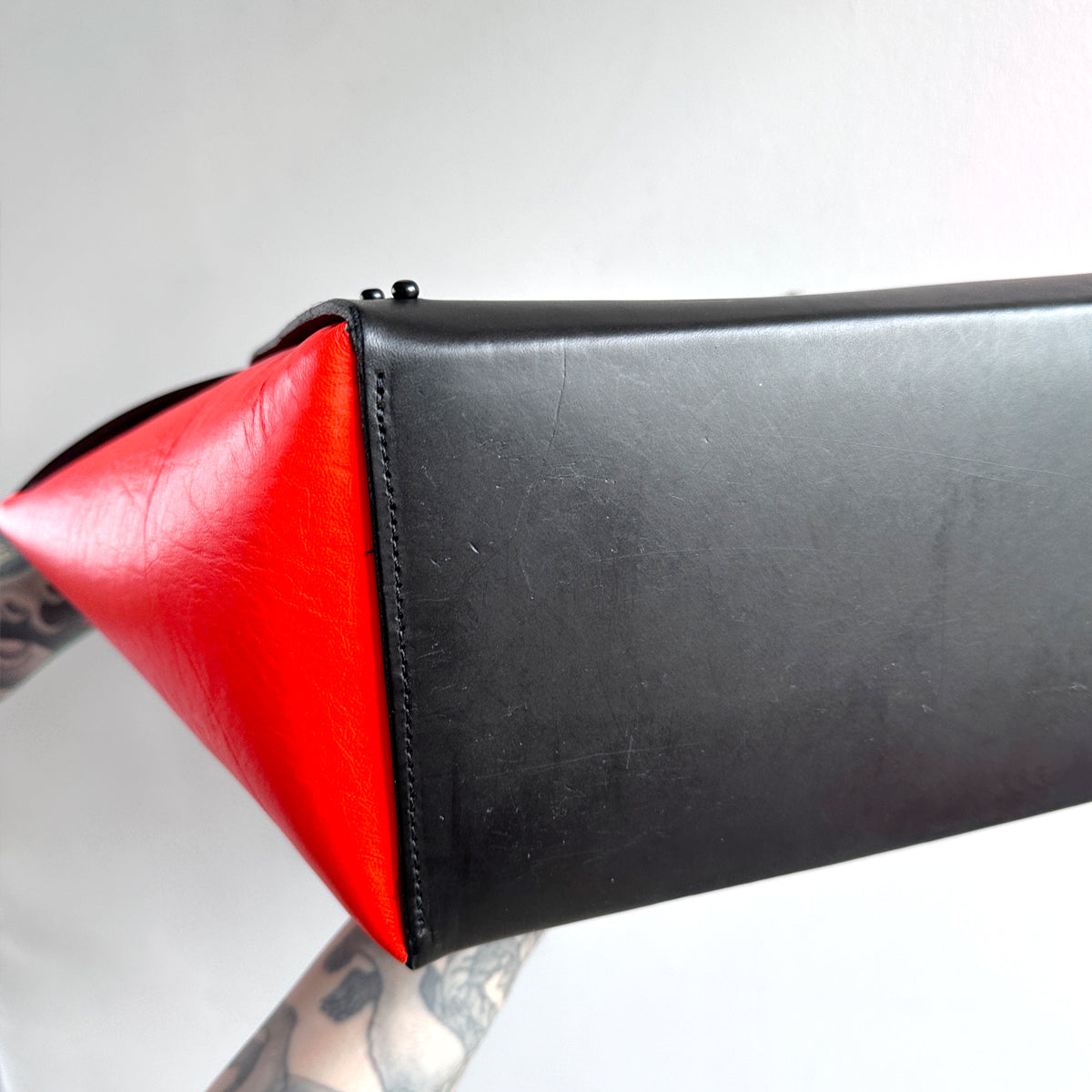 ARCHIVAL LARGE STUDDED TOTE BLACK & NEON ORANGE