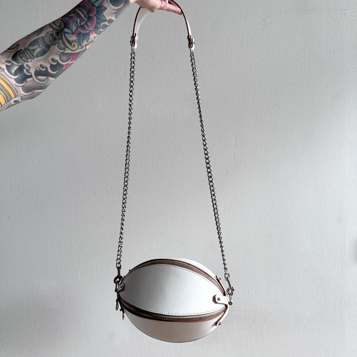 ARCHIVAL MULTI ZIP BAG IVORY