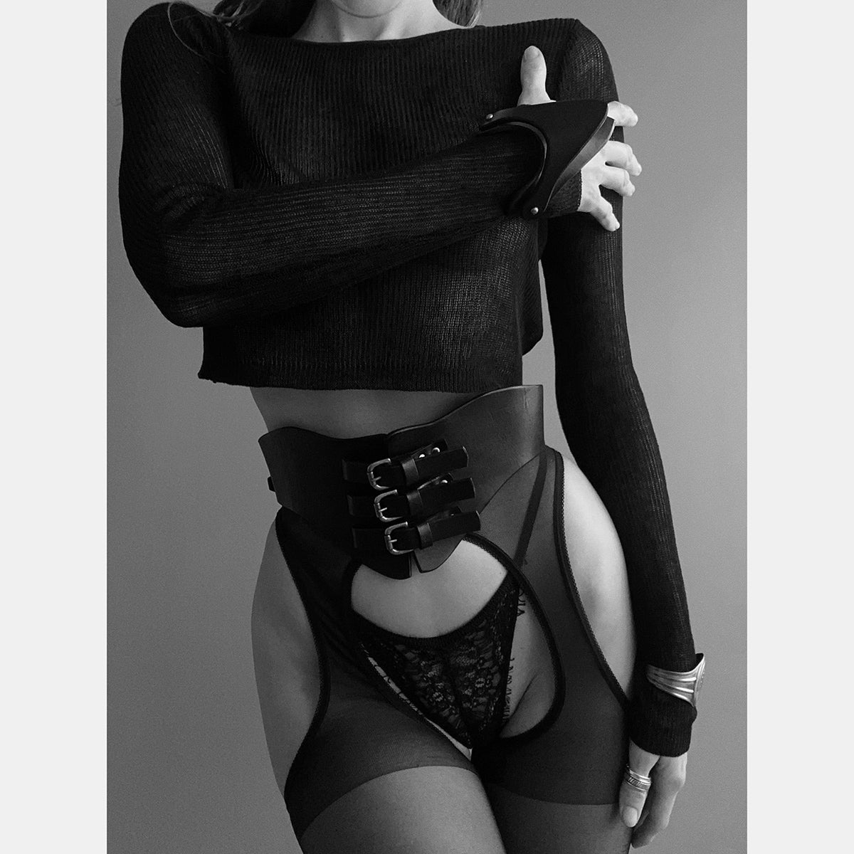 THREE BUCKLE WING CORSET