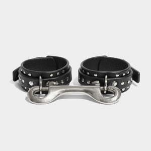 THIN STUDDED CUFFS