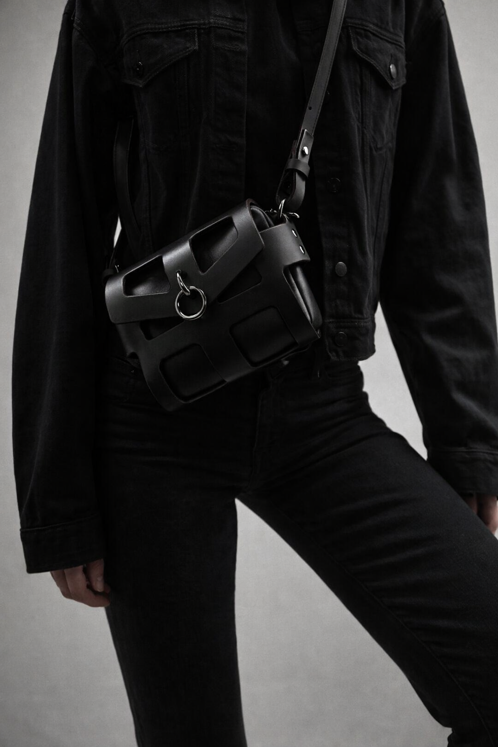 O-RING TINY CAGE BAG