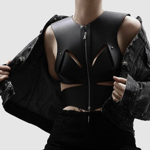 SOFT CROPPED CUT OUT HARNESS