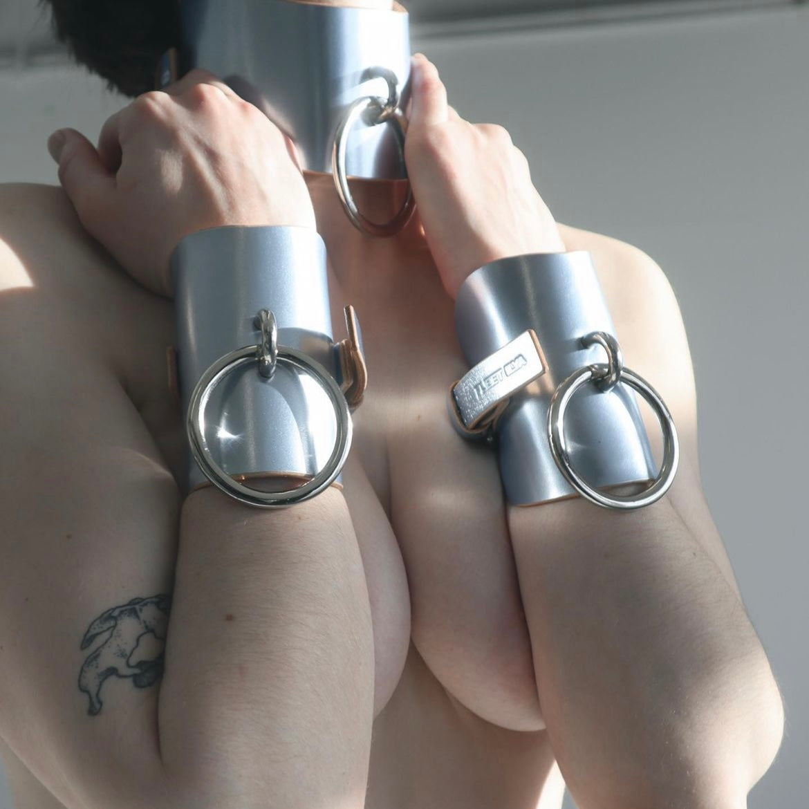 O-RING HIGH CUFFS PLATINUM BLUE