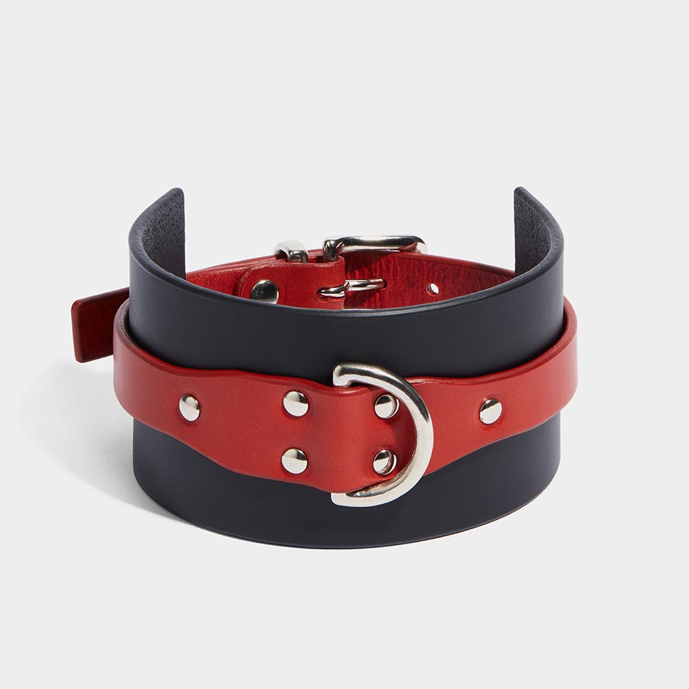 CLASSIC COLLAR BLACK &amp; RED | Restraint Collars | Fleet Ilya