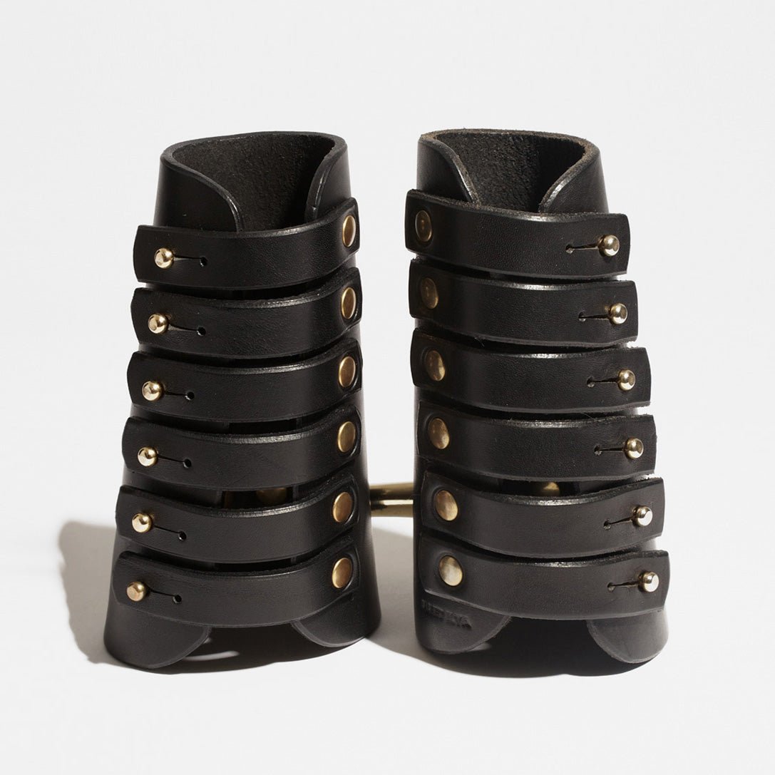 fleet ilya gauntlet cuffs