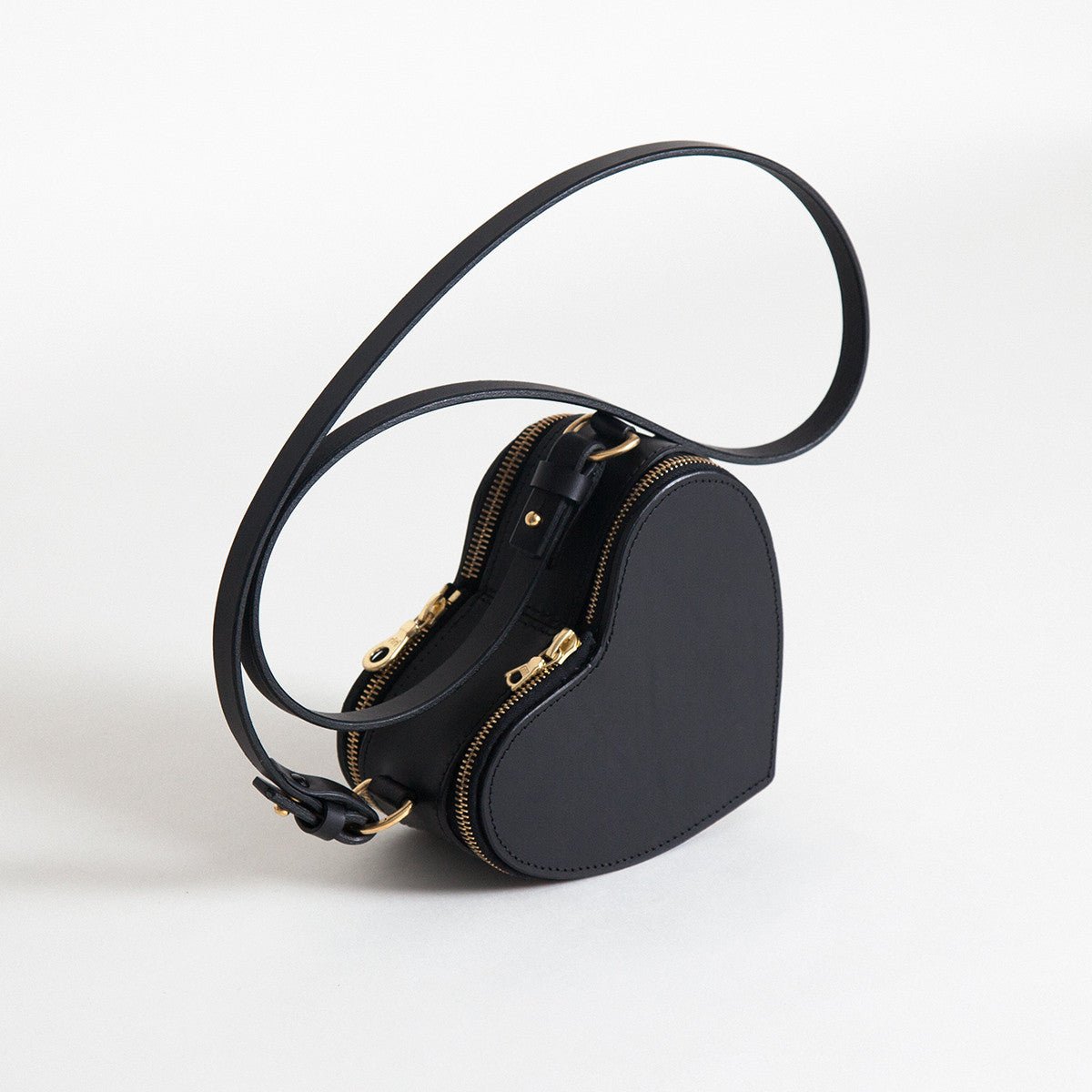 HEART BOX BAG BLACK | Womens Bags | Fleet Ilya