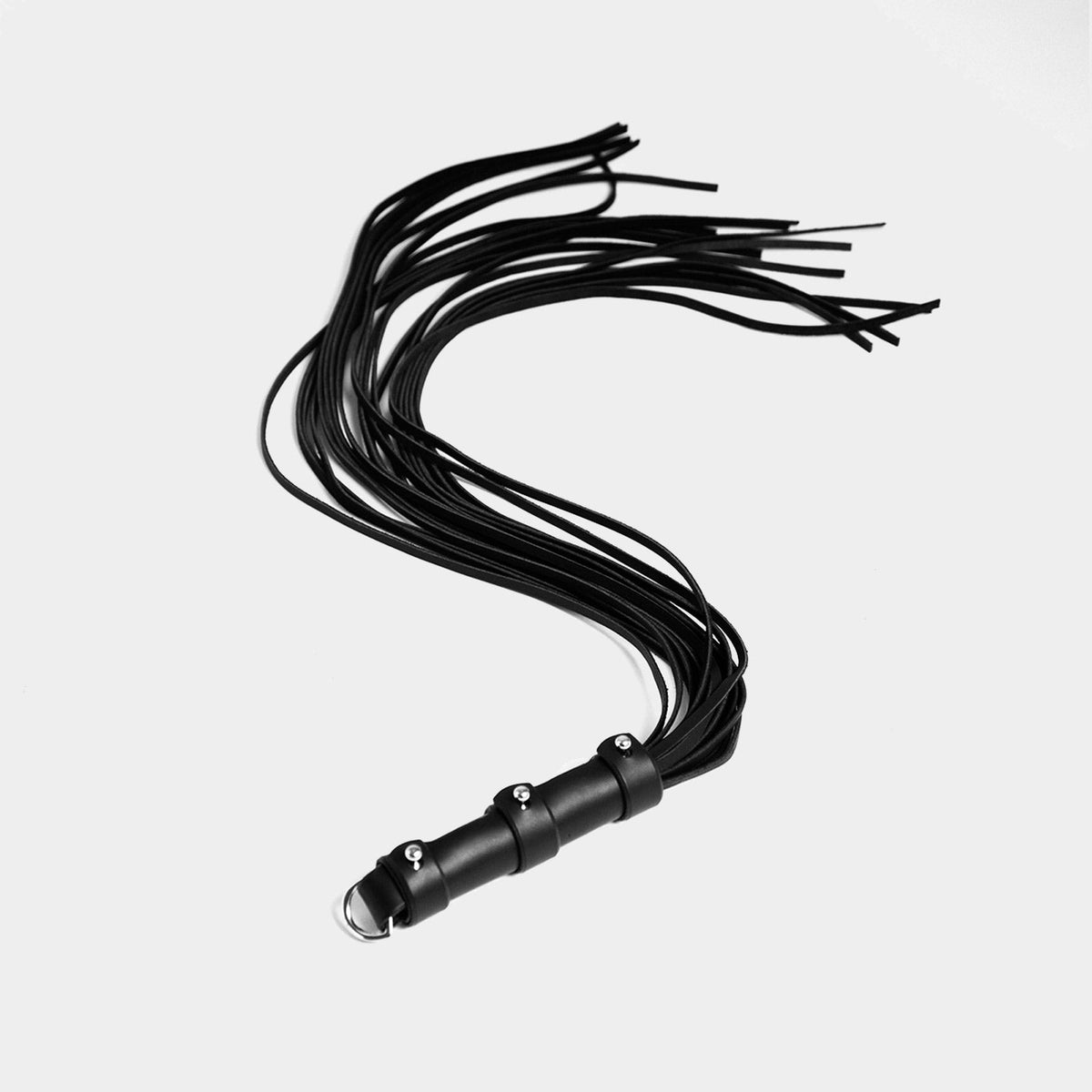 fleet ilya studded handle flogger